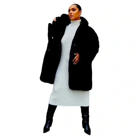 Pretty LITTLE THING ladies size 10 faux fur coat. NWT’s. Warm. Black.